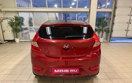 Hyundai Solaris II рестайлинг, 2012 год, 860 000 рублей, 4 фотография