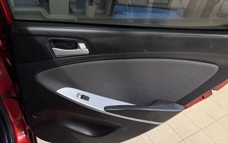 Hyundai Solaris II рестайлинг, 2012 год, 860 000 рублей, 17 фотография