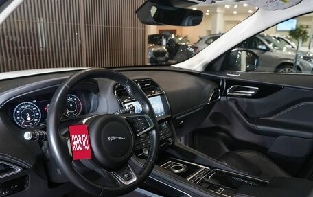 Jaguar F-Pace, 2019 год, 2 700 000 рублей, 12 фотография