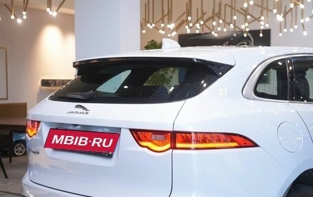 Jaguar F-Pace, 2019 год, 2 700 000 рублей, 6 фотография