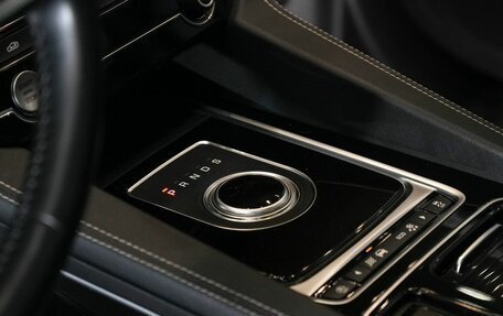 Jaguar F-Pace, 2019 год, 2 700 000 рублей, 19 фотография