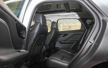 Jaguar F-Pace, 2019 год, 2 700 000 рублей, 21 фотография