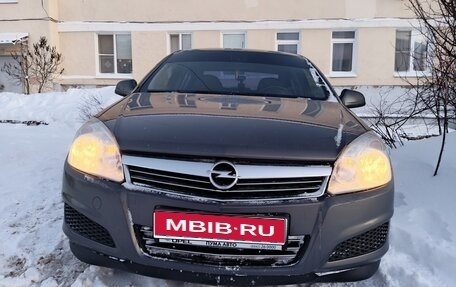 Opel Astra H, 2011 год, 600 000 рублей, 1 фотография