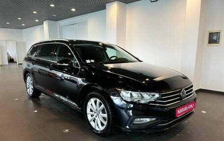 Volkswagen Passat B8 рестайлинг, 2020 год, 2 250 000 рублей, 1 фотография