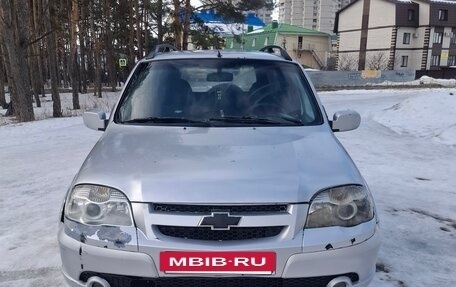 Chevrolet Niva I рестайлинг, 2011 год, 8 фотография