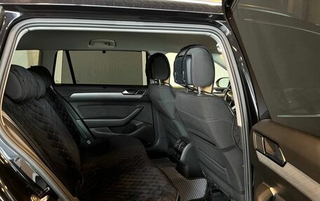 Volkswagen Passat B8 рестайлинг, 2020 год, 2 250 000 рублей, 16 фотография