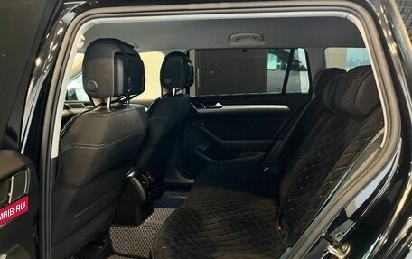 Volkswagen Passat B8 рестайлинг, 2020 год, 2 250 000 рублей, 15 фотография