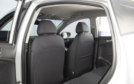 Hyundai Solaris II рестайлинг, 2015 год, 930 000 рублей, 10 фотография