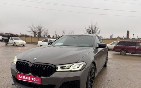 BMW 5 серия, 2021 год, 4 200 000 рублей, 2 фотография