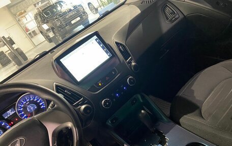 Hyundai ix35 I рестайлинг, 2013 год, 1 380 000 рублей, 24 фотография