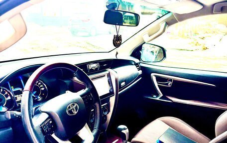 Toyota Fortuner II, 2019 год, 4 100 000 рублей, 8 фотография