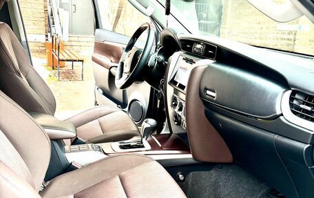 Toyota Fortuner II, 2019 год, 4 100 000 рублей, 10 фотография