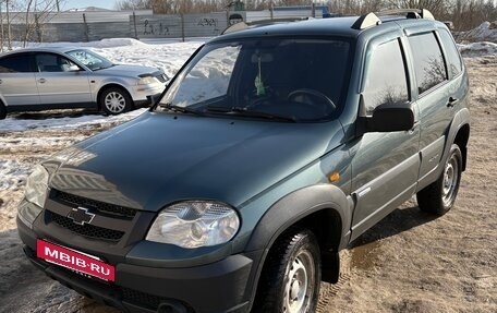 Chevrolet Niva I рестайлинг, 2010 год, 380 000 рублей, 3 фотография