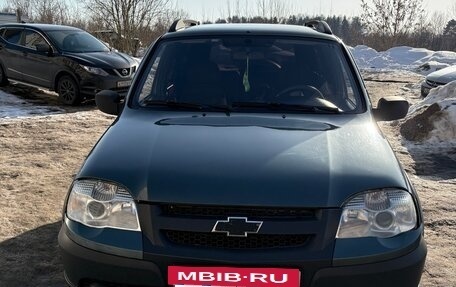 Chevrolet Niva I рестайлинг, 2010 год, 380 000 рублей, 2 фотография