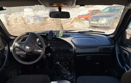 Chevrolet Niva I рестайлинг, 2010 год, 380 000 рублей, 10 фотография