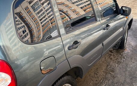 Chevrolet Niva I рестайлинг, 2010 год, 380 000 рублей, 11 фотография