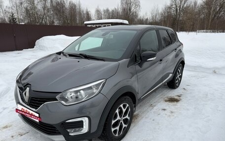 Renault Kaptur I рестайлинг, 2018 год, 1 450 000 рублей, 2 фотография