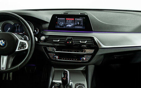 BMW 5 серия, 2019 год, 3 999 700 рублей, 14 фотография