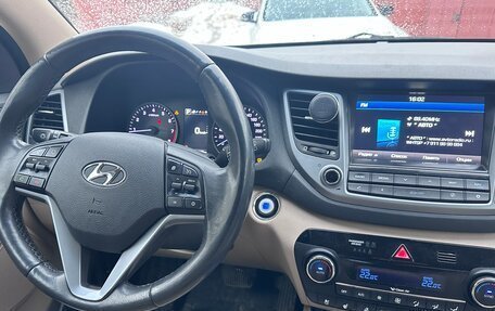 Hyundai Tucson III, 2016 год, 2 150 000 рублей, 18 фотография