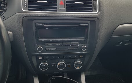 Volkswagen Jetta VI, 2012 год, 1 200 000 рублей, 15 фотография