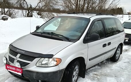 Dodge Caravan IV, 2004 год, 590 000 рублей, 2 фотография