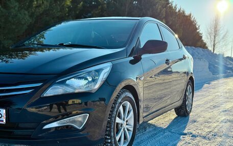 Hyundai Solaris II рестайлинг, 2014 год, 642 000 рублей, 2 фотография