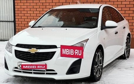 Chevrolet Cruze II, 2013 год, 650 000 рублей, 3 фотография