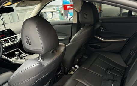 BMW 3 серия, 2019 год, 2 950 000 рублей, 17 фотография