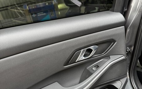 BMW 3 серия, 2019 год, 2 950 000 рублей, 18 фотография