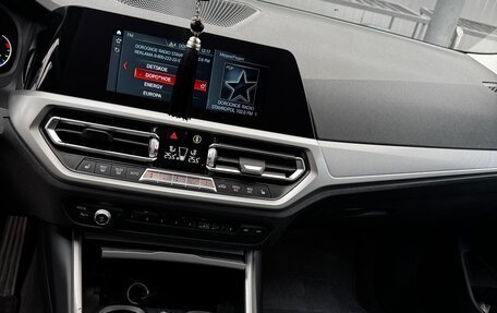 BMW 3 серия, 2019 год, 2 950 000 рублей, 22 фотография