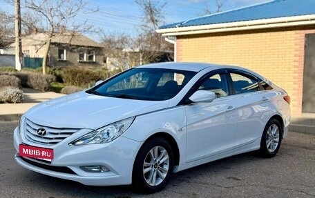 Hyundai Sonata VI, 2012 год, 1 450 000 рублей, 2 фотография