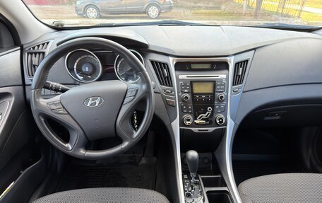 Hyundai Sonata VI, 2012 год, 1 450 000 рублей, 13 фотография