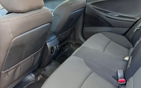 Hyundai Sonata VI, 2012 год, 1 450 000 рублей, 12 фотография