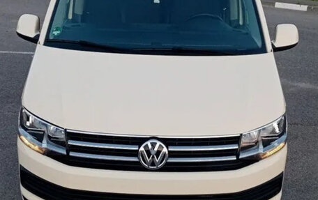 Volkswagen Caravelle T6 рестайлинг, 2019 год, 3 330 000 рублей, 13 фотография
