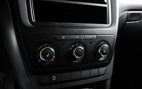 Skoda Yeti I рестайлинг, 2011 год, 999 000 рублей, 17 фотография