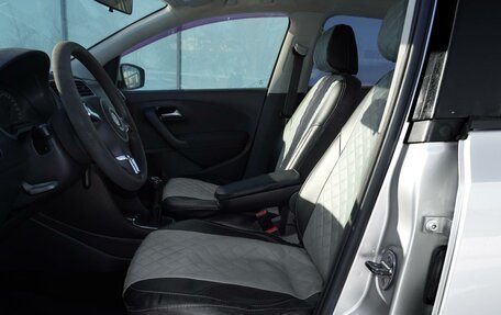 Volkswagen Polo VI (EU Market), 2011 год, 630 000 рублей, 14 фотография