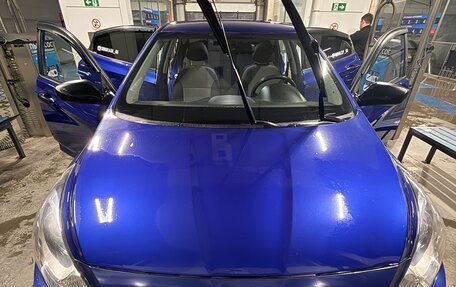 Hyundai Solaris II рестайлинг, 2012 год, 630 000 рублей, 3 фотография