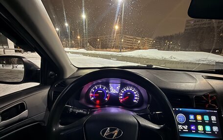 Hyundai Solaris II рестайлинг, 2012 год, 630 000 рублей, 8 фотография