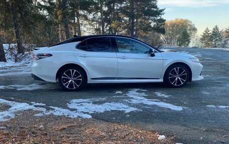 Toyota Camry, 2020 год, 3 300 000 рублей, 4 фотография