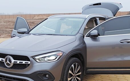 Mercedes-Benz GLA, 2023 год, 6 000 000 рублей, 10 фотография