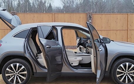 Mercedes-Benz GLA, 2023 год, 6 000 000 рублей, 15 фотография