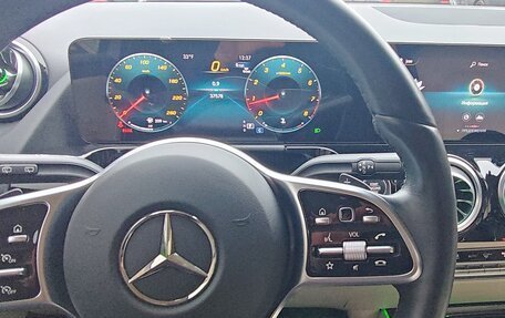 Mercedes-Benz GLA, 2023 год, 6 000 000 рублей, 19 фотография