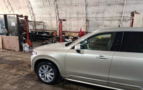 Volvo XC90 II рестайлинг, 2018 год, 3 800 000 рублей, 18 фотография