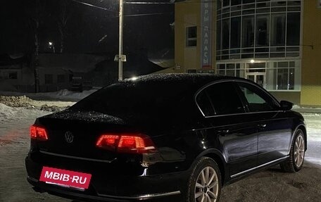 Volkswagen Passat B7, 2011 год, 995 000 рублей, 4 фотография