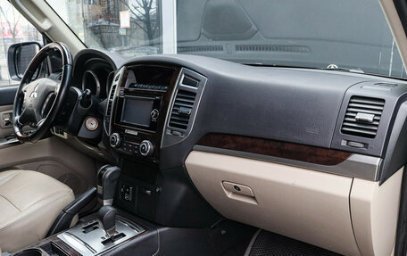 Mitsubishi Pajero IV, 2019 год, 3 700 000 рублей, 7 фотография