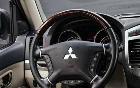 Mitsubishi Pajero IV, 2019 год, 3 700 000 рублей, 12 фотография