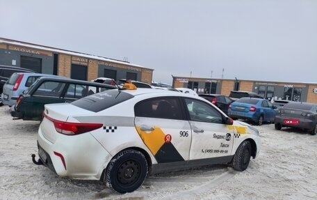 KIA Rio IV, 2017 год, 550 000 рублей, 1 фотография