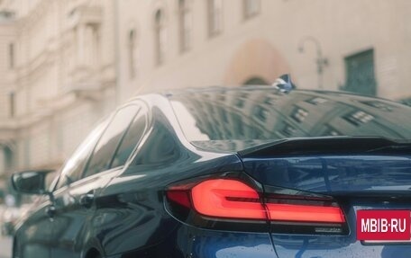 BMW 5 серия, 2018 год, 4 200 000 рублей, 4 фотография