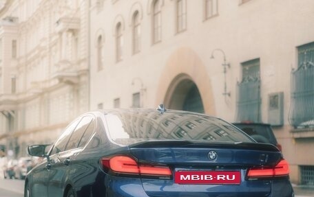 BMW 5 серия, 2018 год, 4 200 000 рублей, 3 фотография