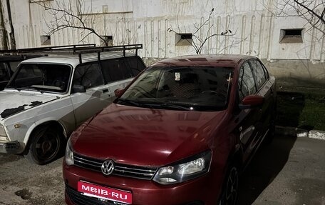 Volkswagen Polo VI (EU Market), 2012 год, 350 000 рублей, 1 фотография